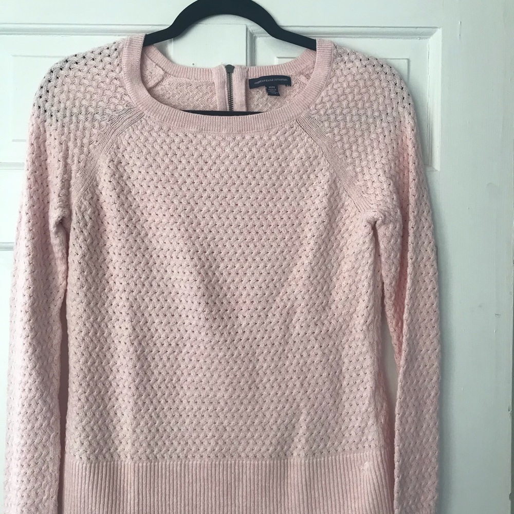 American Eagle sweater pink medium